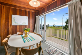 Waihi Charm - Waihi Beach Holiday Home